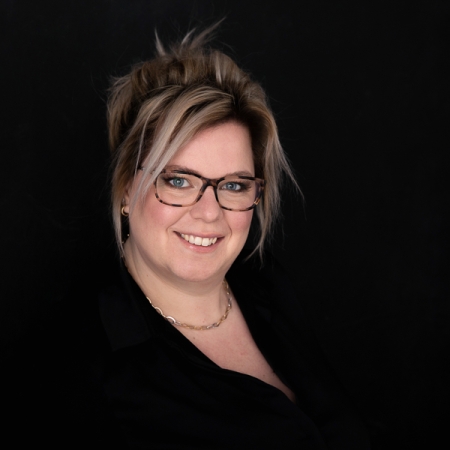 Studio portrait of Adrienne Buitendijk, a Zuid Holland Family Photographer of the Netherlands FPJA Adrienne Buitendijk is a Zuid Holland Family Photographer of the NL FPJA