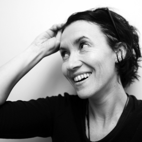 Portrait de la photographe de famille Auvergne-Rhône-Alpes et Allier, Elodie Chabrier