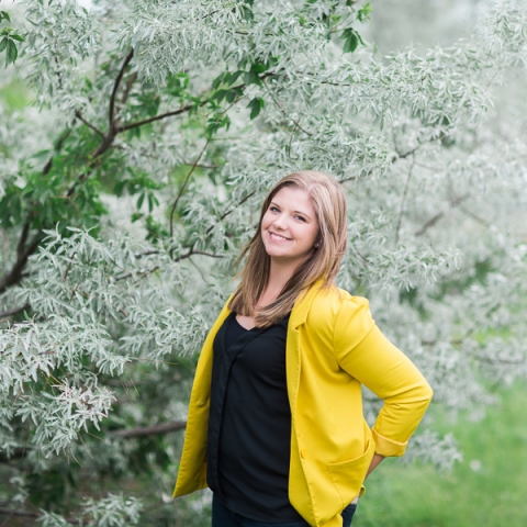 Minnesota family photography by Alyxandra Teske - FPJA photographer in MN.