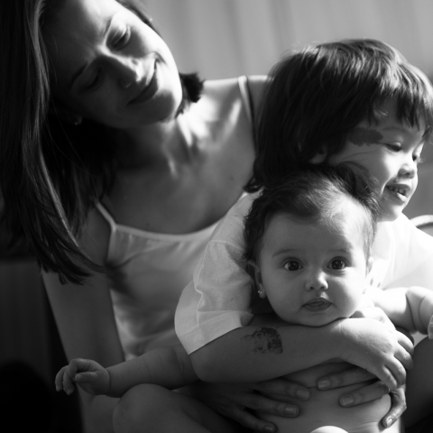 Brasil based Luciana Castro is a family photographer for Minas Gerais and Belo Horizonte.