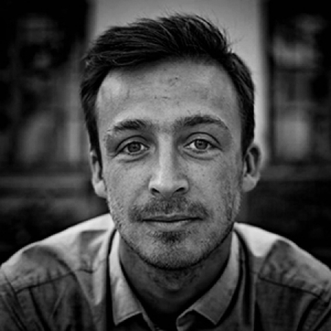 Johan Faure est un photojournaliste de famille originaire de Lyon - France.