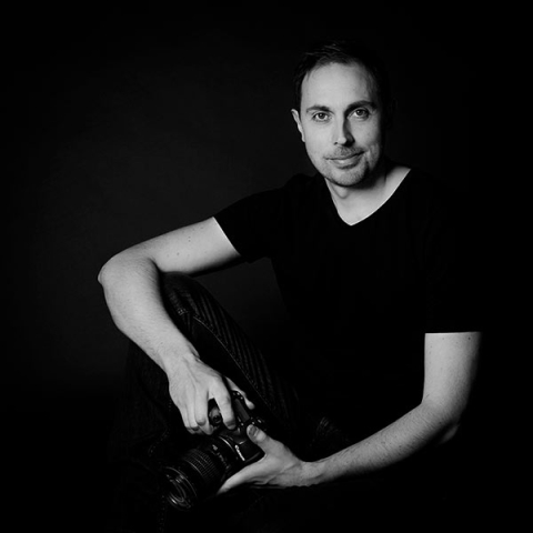 Florent Cattelain is a family photographer based in Occitanie and Haute-Garonne.