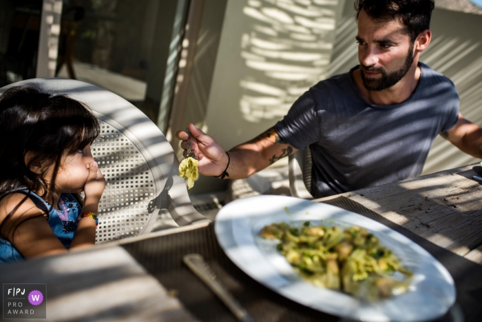 Photo by: <a href="https://www.fpja.com/documentary-family-photography-contests/dennis-berti/cabo-san-lucas/2027156">Dennis Berti - Mexico</a> Dennis Berti is a family photographer from Baja California Sur