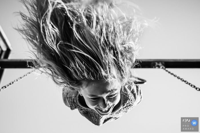 Photo by: <a href="https://www.fpja.com/documentary-family-photography-contests/samantha-ellison/orange-county/2027346">Samantha Ellison - United States</a> Samantha Ellison is a family photographer from California