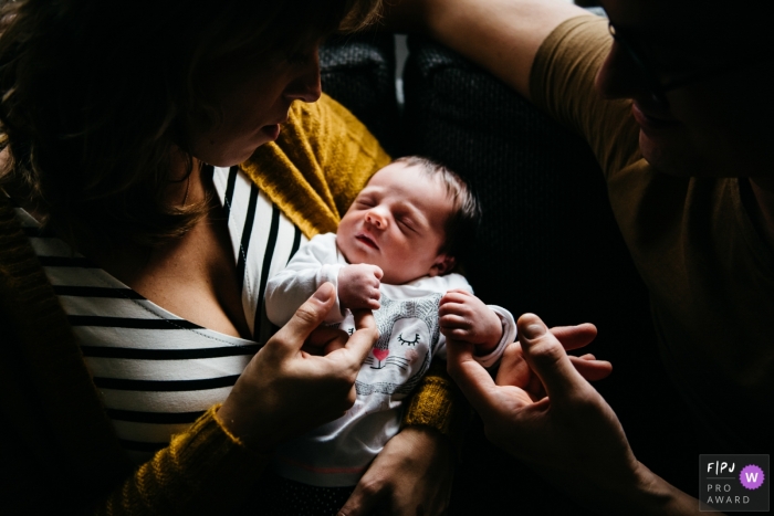 Photo by: <a href="https://www.fpja.com/documentary-family-photography-contests/marieke-zentjens/eindhoven/2100051">Marieke Zentjens - Netherlands</a> Noord Brabant family photojournalism | Endless love and protection for this sleeping girl with a head full of magical dreams in Eindhoven
