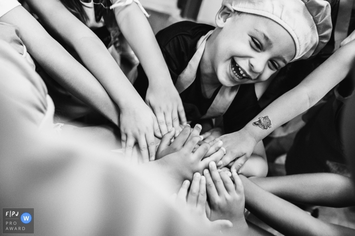 Brazil Kids Party Photography - Quand tous vos amis vous donnent de l'énergie! - Photographe de famille de Rio de Janeiro