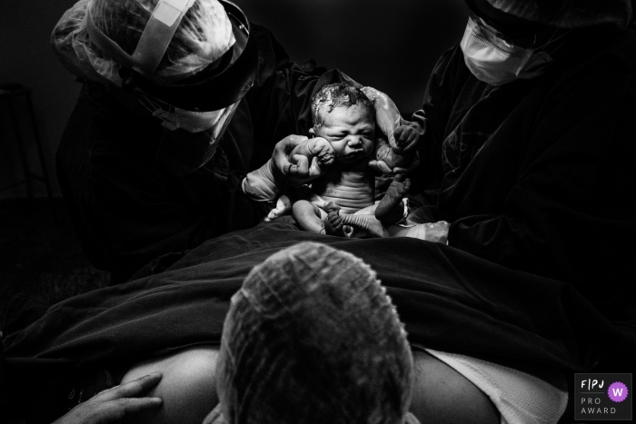 Sao Paulo Birth Photographer | The newborn has arrived!