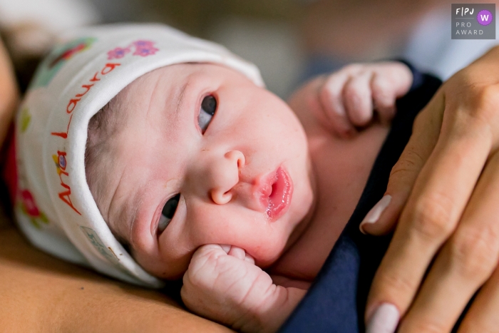 Photo by: <a href="https://www.fpja.com/documentary-family-photography-contests/ellen-brito/sao-paulo/2109392">Ellen Brito - Brazil</a> SP, Brazil birth pictures from a photo shoot at Maternidade Pro Matre