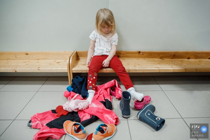 Photo by: <a href="https://www.fpja.com/documentary-family-photography-contests/elena-petrova/saint-petersburg/2109451">Elena Petrova - Russia</a> Russia at-school pictures from a DITL photo shoot a the child's kindergarten room