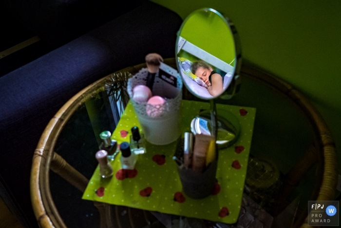 Photo by: <a href="https://www.fpja.com/documentary-family-photography-contests/katrin-k%C3%BCllenberg/dusseldorf/2110431">Katrin Küllenberg - Germany</a> Day in the Life photography session at home in NRW of a girl getting some Beauty sleep