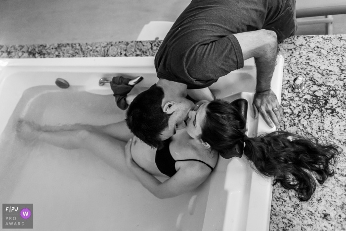 Rio de Janeiro documentary birth picture in BW showing Oxytocin activation in labor water bath Rio de Janeiro documentary birth picture in BW showing Oxytocin activation in labor water bath